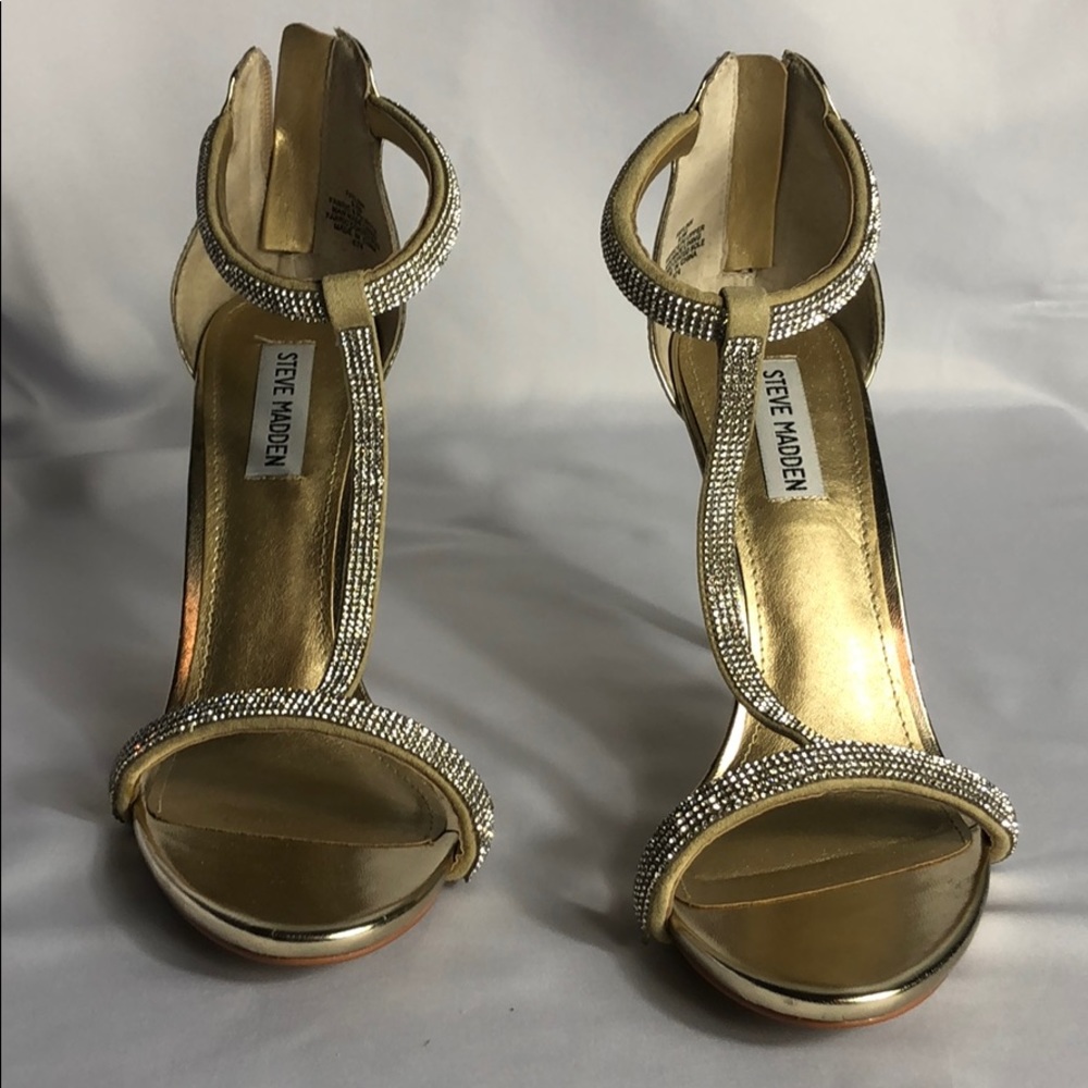 9.5 Steve madden gold sandals with rhinestones